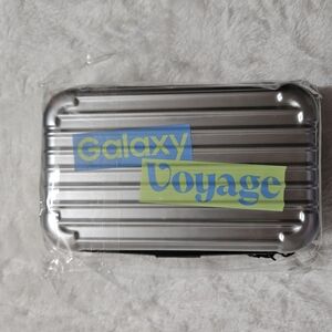 Limited Edition Samsung Galaxy Voyage Mini Travel Case Luggage Style NYC Pop-Up